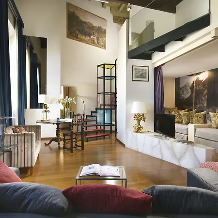 Leone Blu | Esperienze 2* Florence