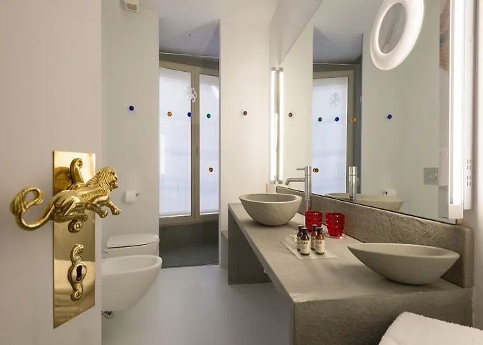 Leone Blu | Esperienze 2*