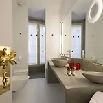 Leone Blu | Esperienze 2*