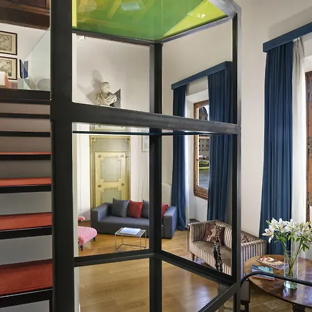 Leone Blu | Esperienze Szálloda Firenze