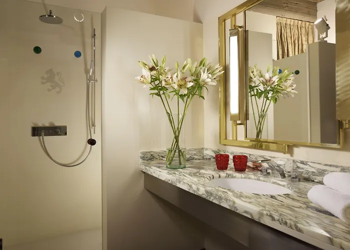 Leone Blu | Esperienze Hotel 2*